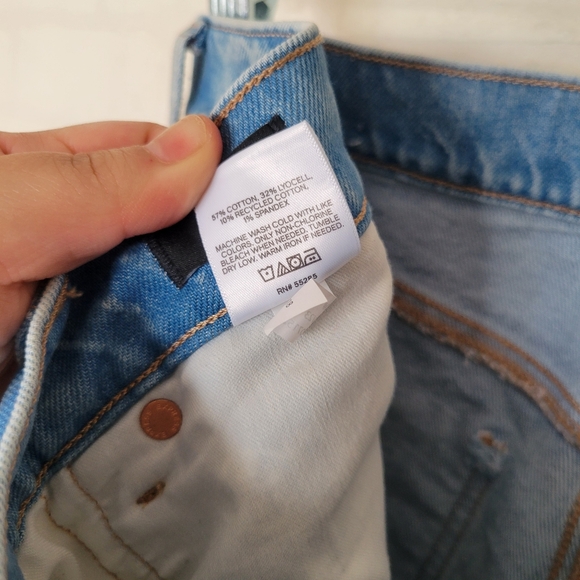 Express 70s Flare Mid Rise Stretch Light Wash Jeans - Picture 10 of 10